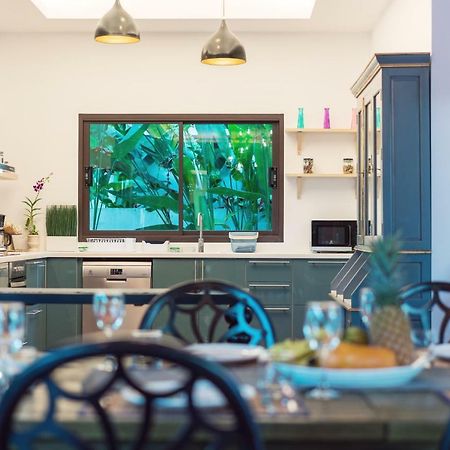 Jewels Villas Phuket Surin Beach  Exteriör bild