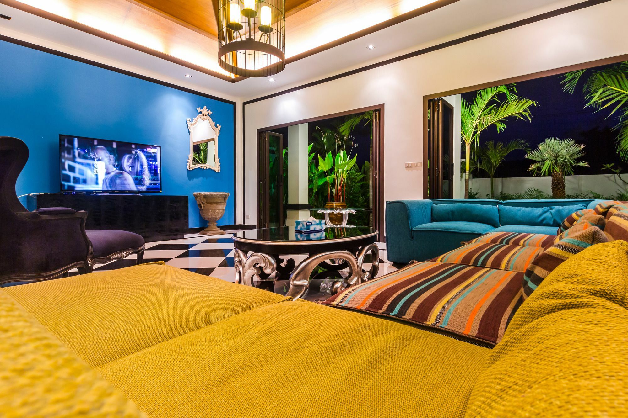 Jewels Villas Phuket Surin Beach  Exteriör bild