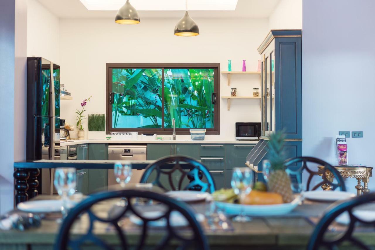 Jewels Villas Phuket Surin Beach  Exteriör bild