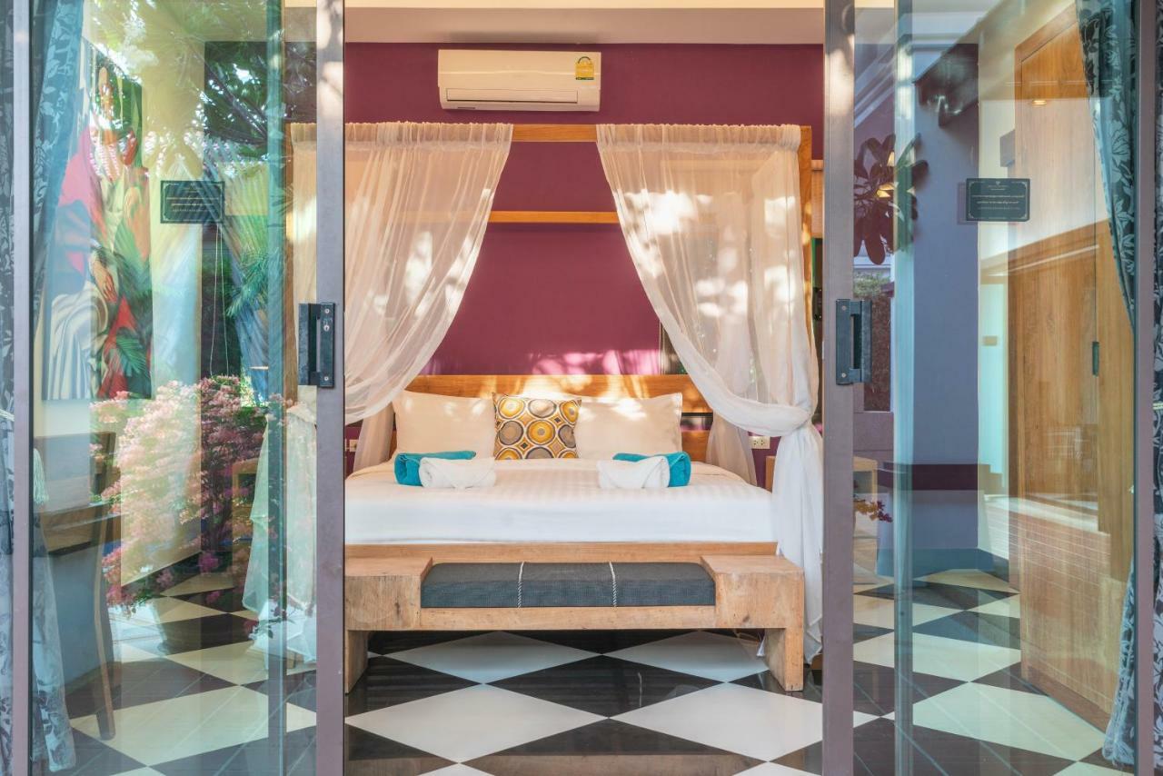 Jewels Villas Phuket Surin Beach  Exteriör bild